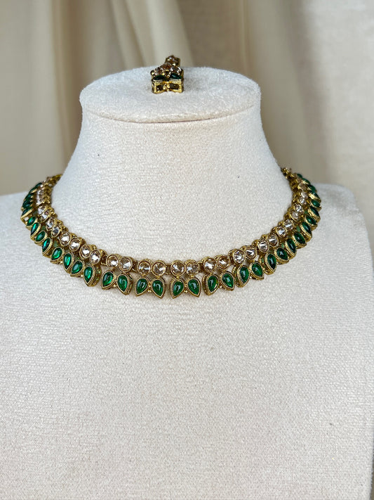Dainty Choker Set