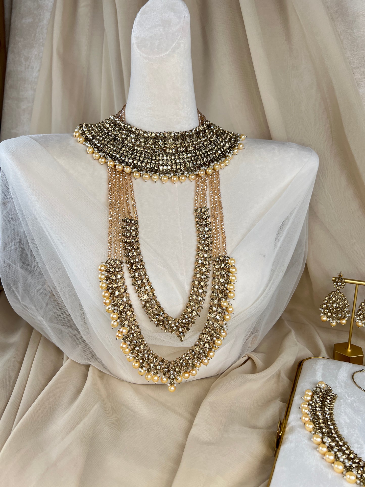 Pakistani Style Full Bridal Set w/ Layered Long Mala