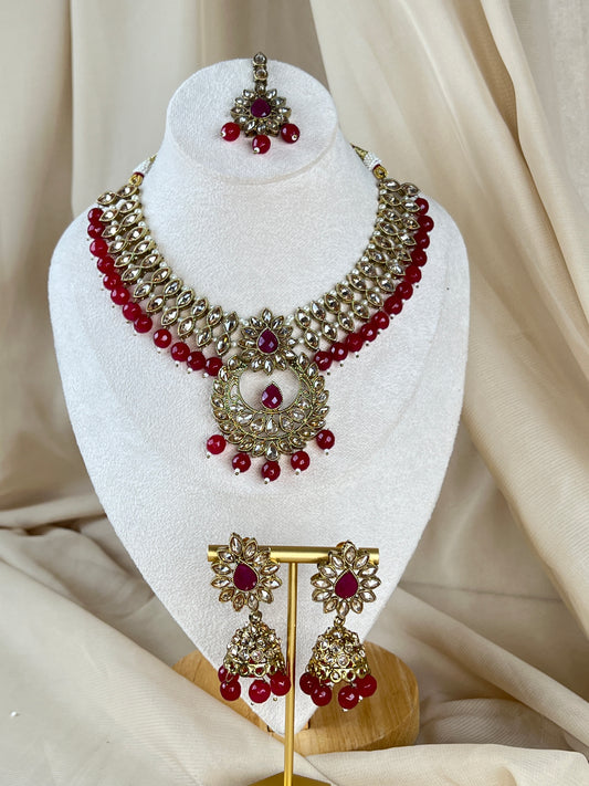 Red Necklace Set