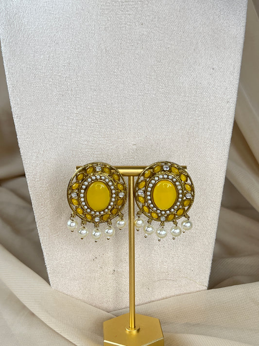Elegant Pearl Choker Set