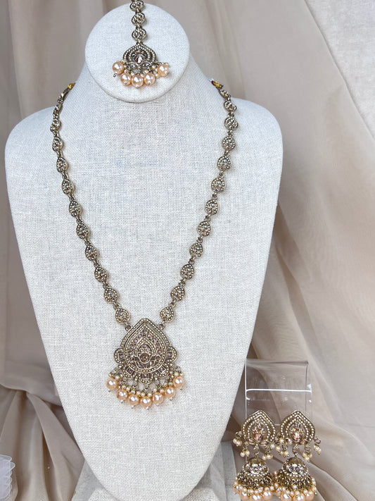 Nauratan Long Mala | Haar Set with Jhumka Earrings