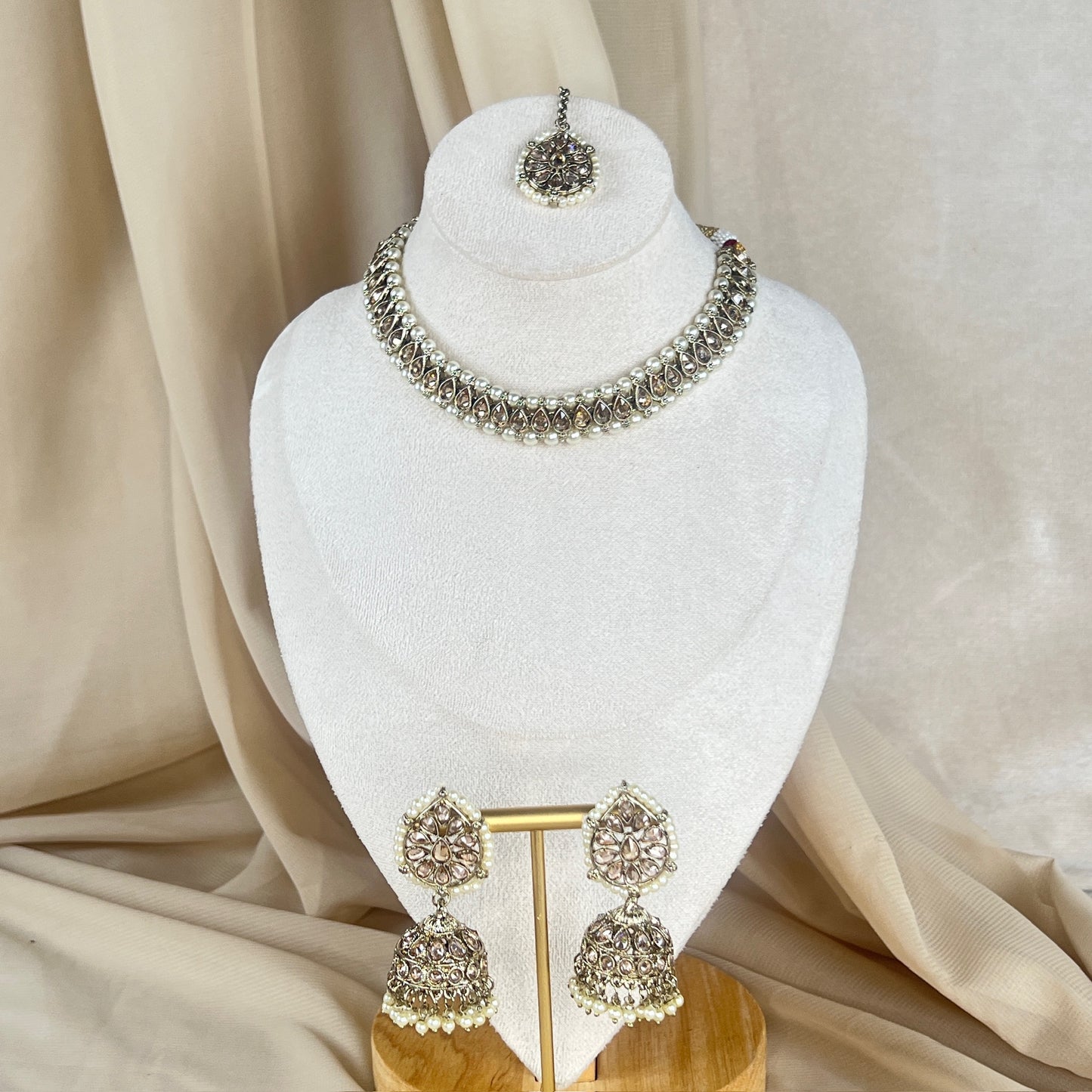 Dainty Necklace | Choker set w/Jhumka Earrings