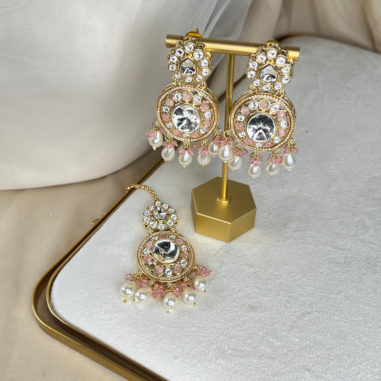 Victorian White Gold Kundan Semi Bridal Set
