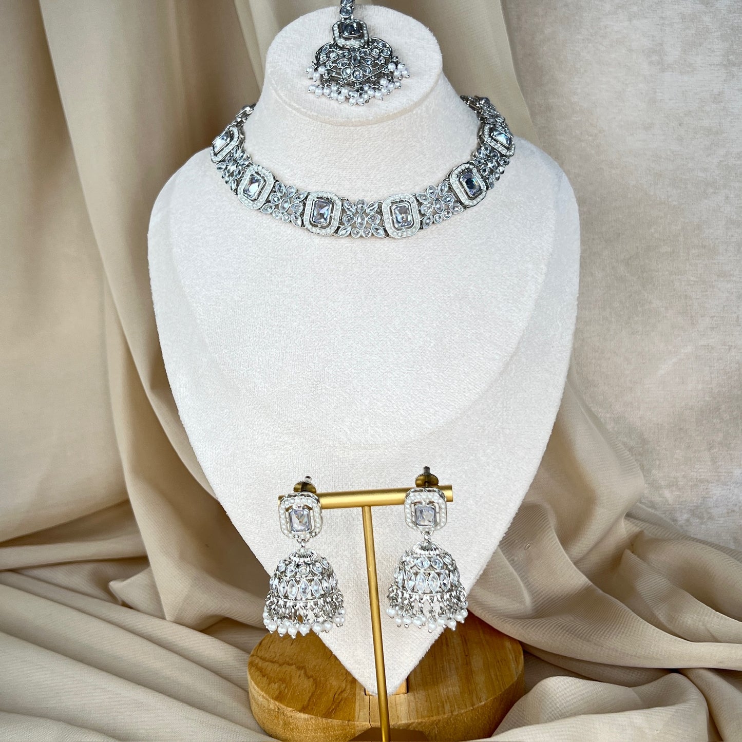 Dainty Silver Necklace Set w/Earrings & Tikka