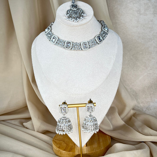 Dainty Silver Necklace Set w/Earrings & Tikka