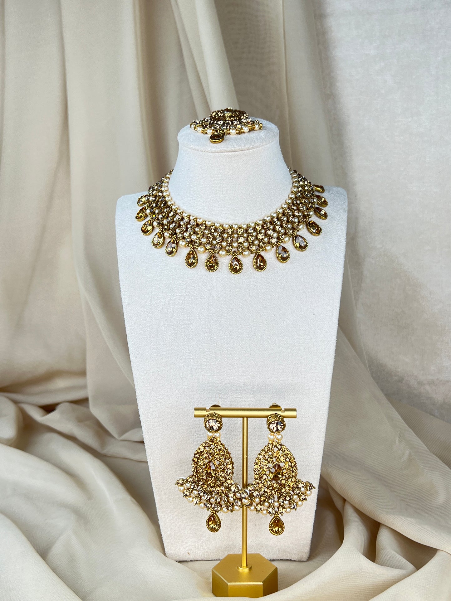Gold Choker with Earring & Tikka