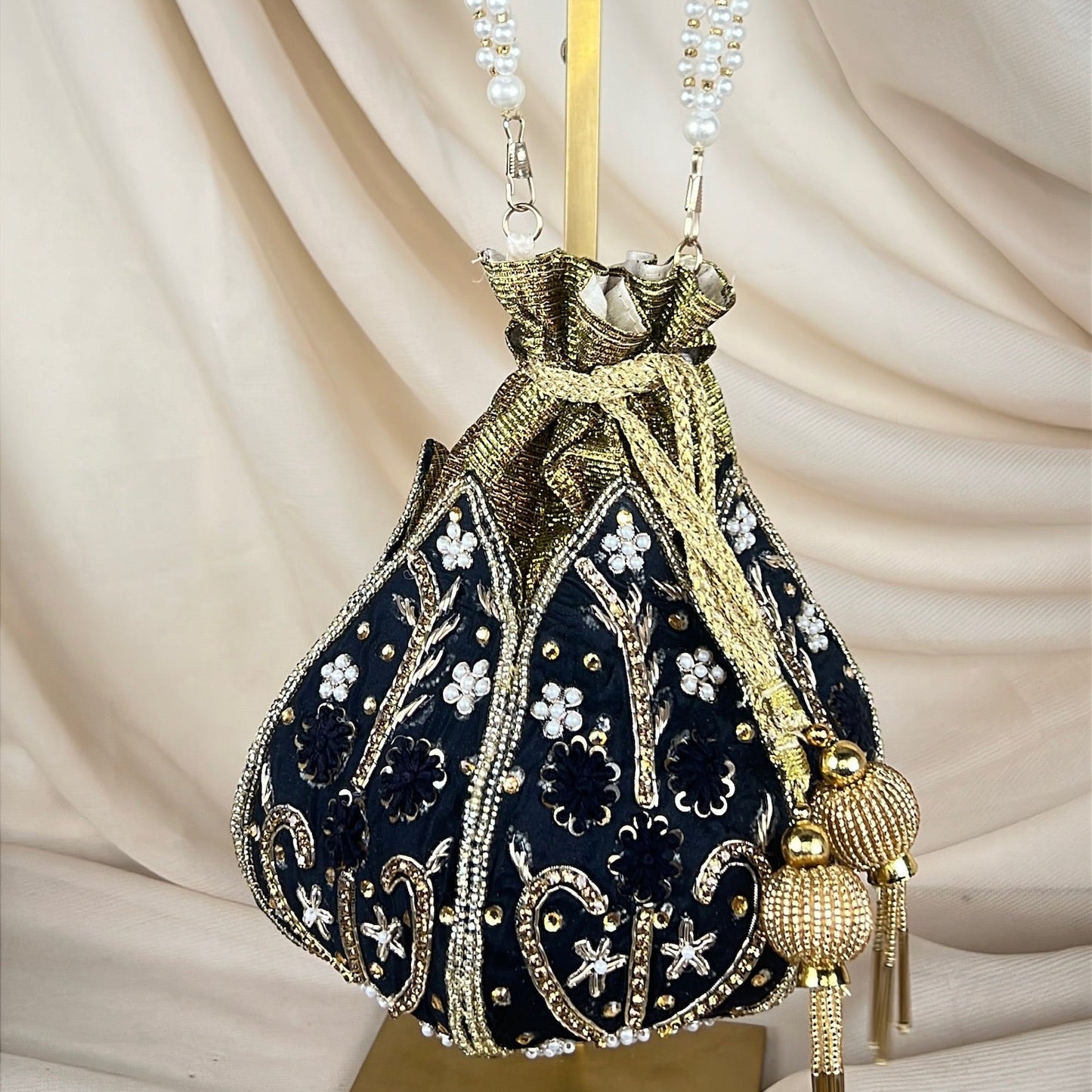 Embroidered Lotus Shaped Potli | Purse