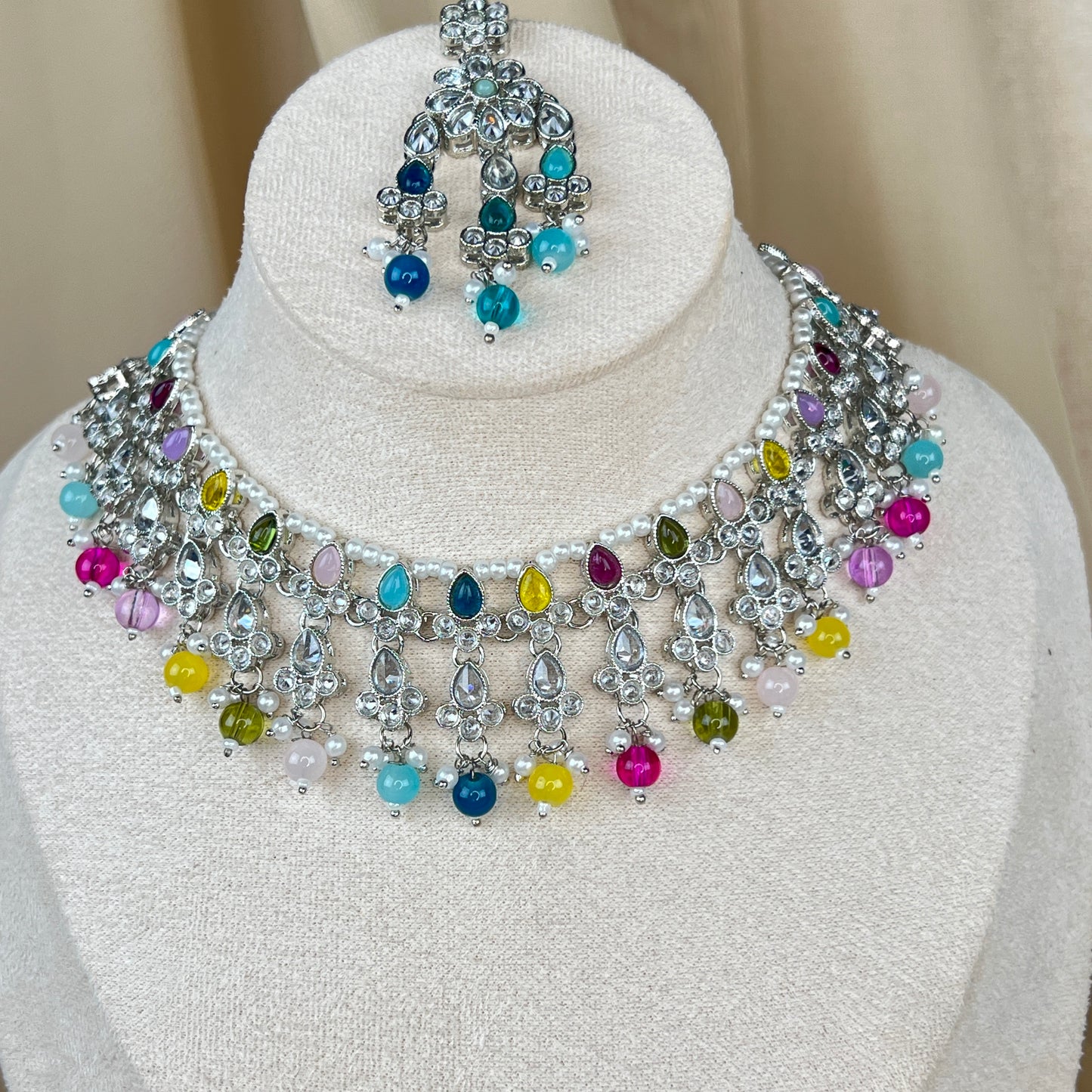 Dainty Silver Necklace Set