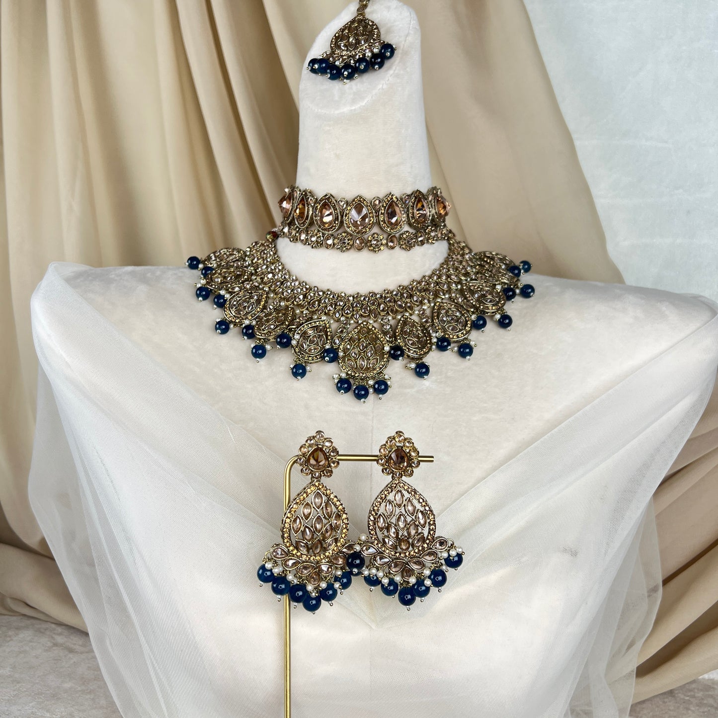 Double Choker Semi Bridal Set