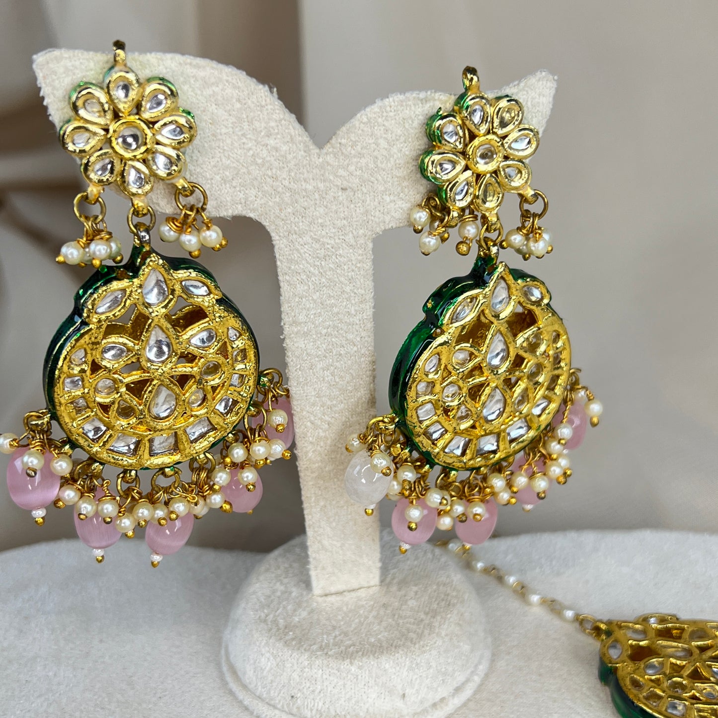 Kundan Earring & Tikka Set
