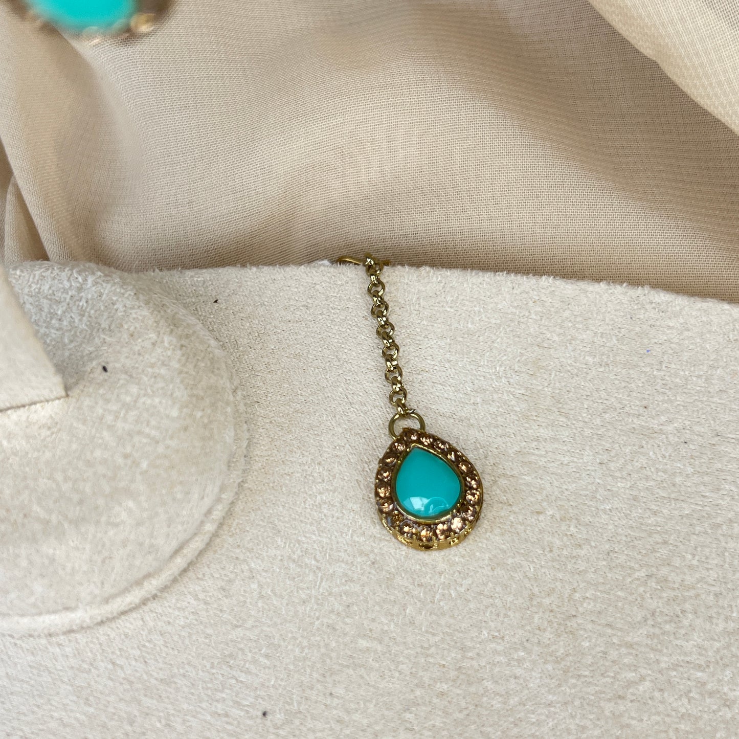 Small Dainty Earring and Tikka set