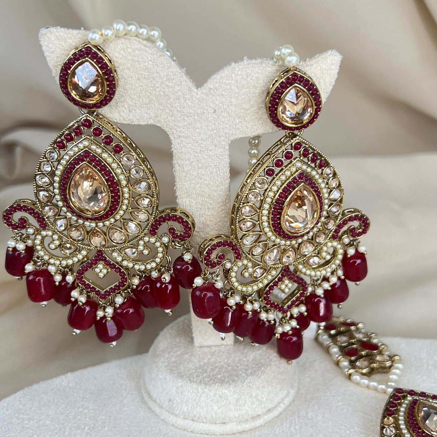 Nauratan Oversized Earring and Tikka Set