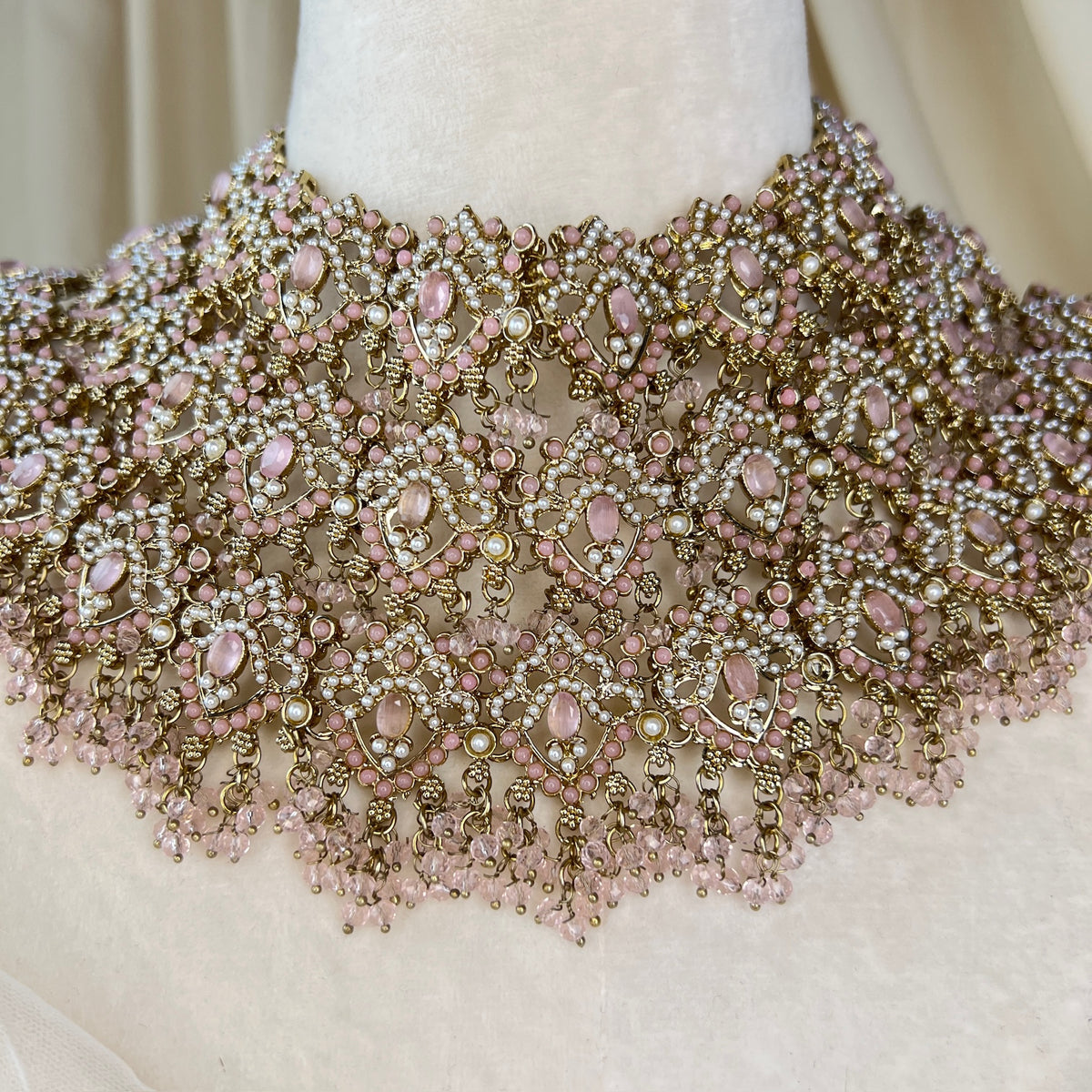 Large Bib/Choker Style Semi Bridal w/Jhoomar