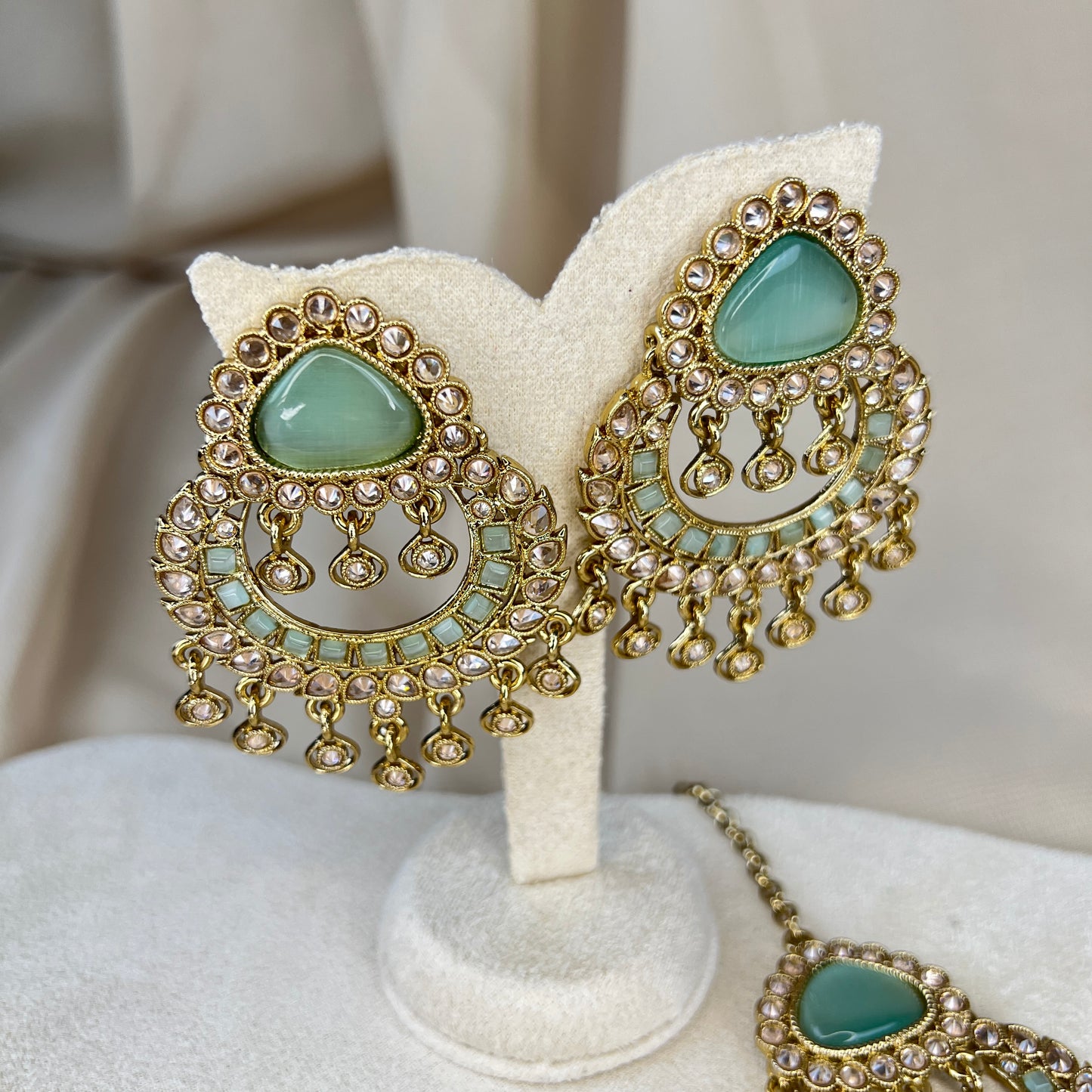 Oversized Earring and Tikka Set