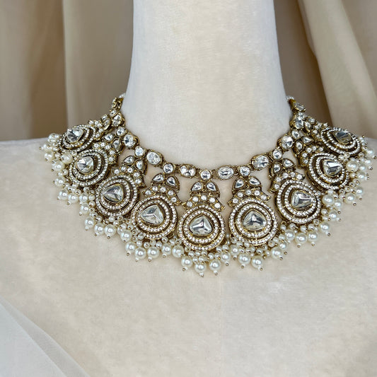 Victorian White Gold Kundan Semi Bridal Set