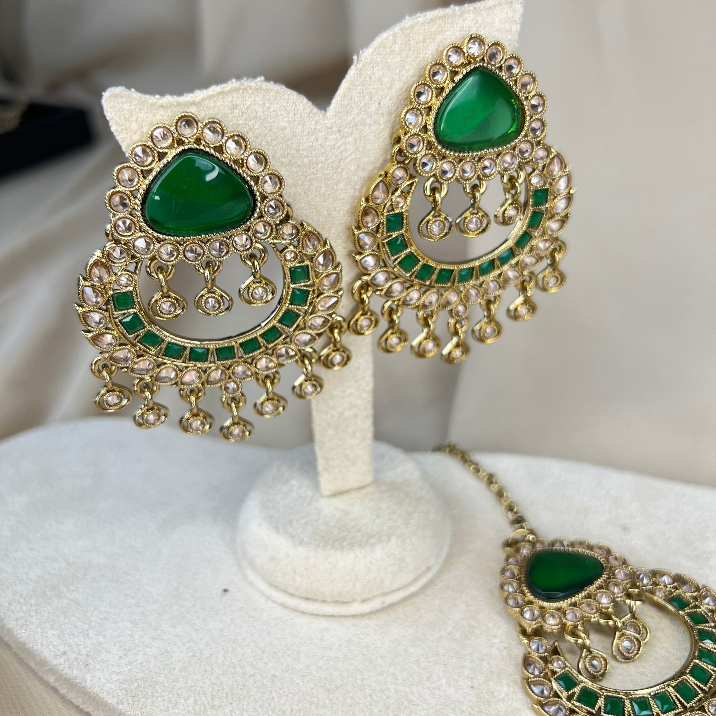 Oversized Earring and Tikka Set