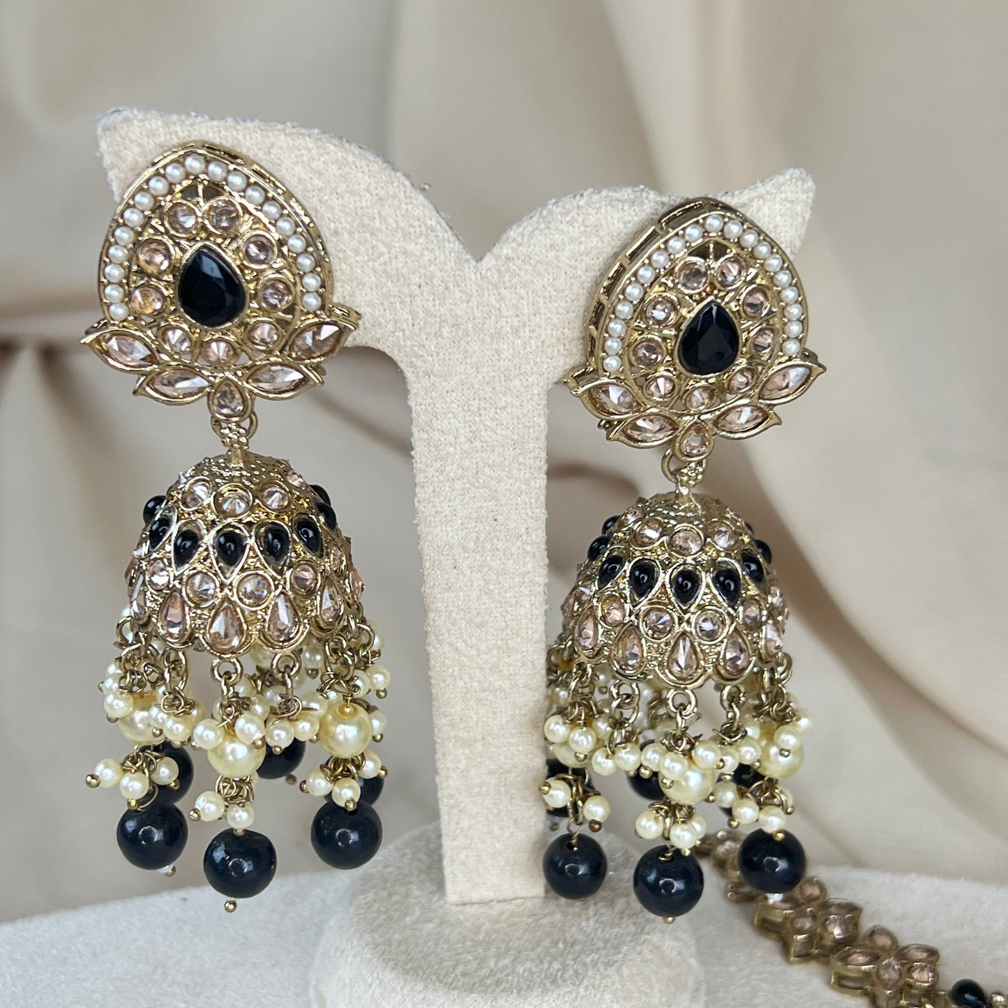 Jumka Earring with Oversized Tikka Set