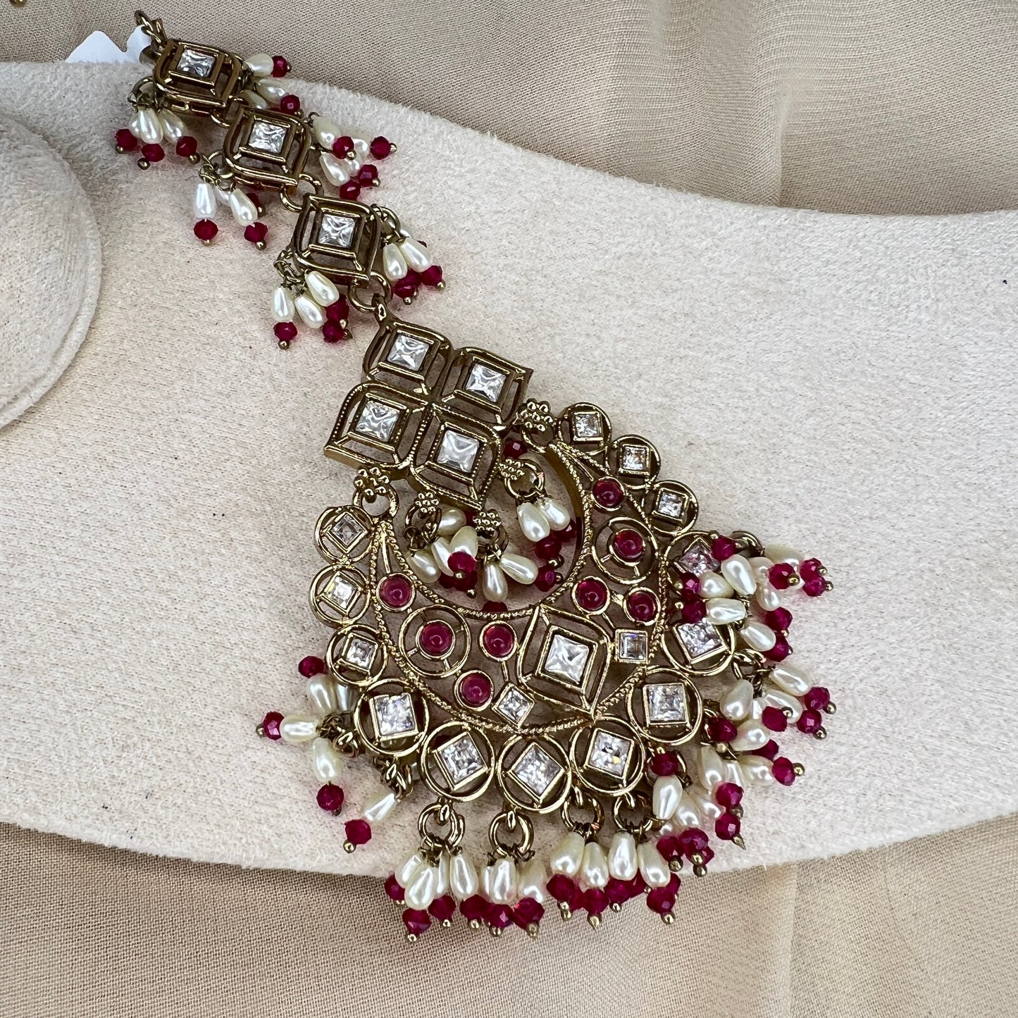 Kundan Oversized Earring and Tikka Set