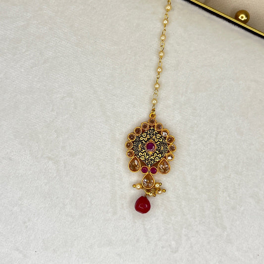 Small Red Gold Tikka