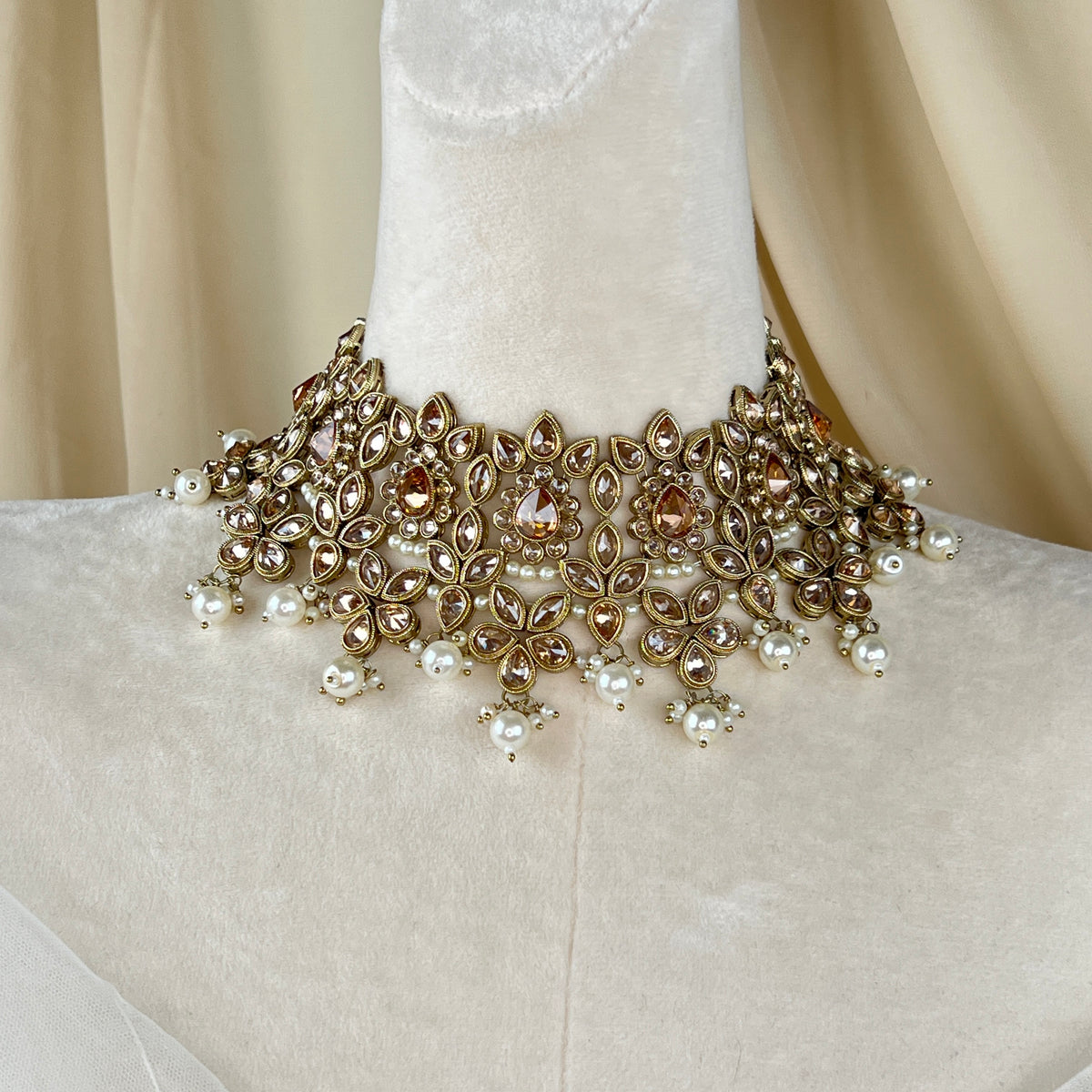 Gold and Pearl Semi Bridal Choker w/jhoomar