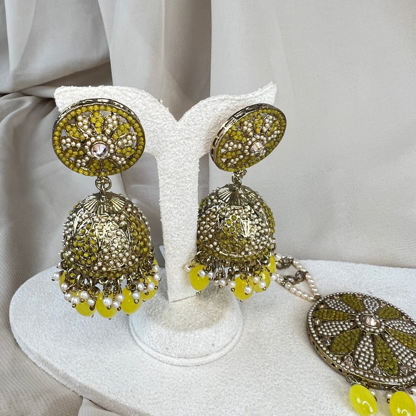 Nauratan Jhumka Oversized Earring and Tikka Set