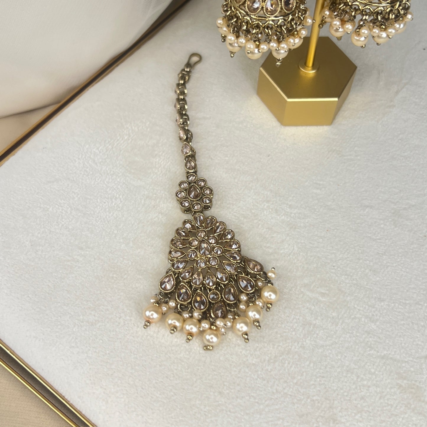 Large Semi Bridal Choker Bib Set