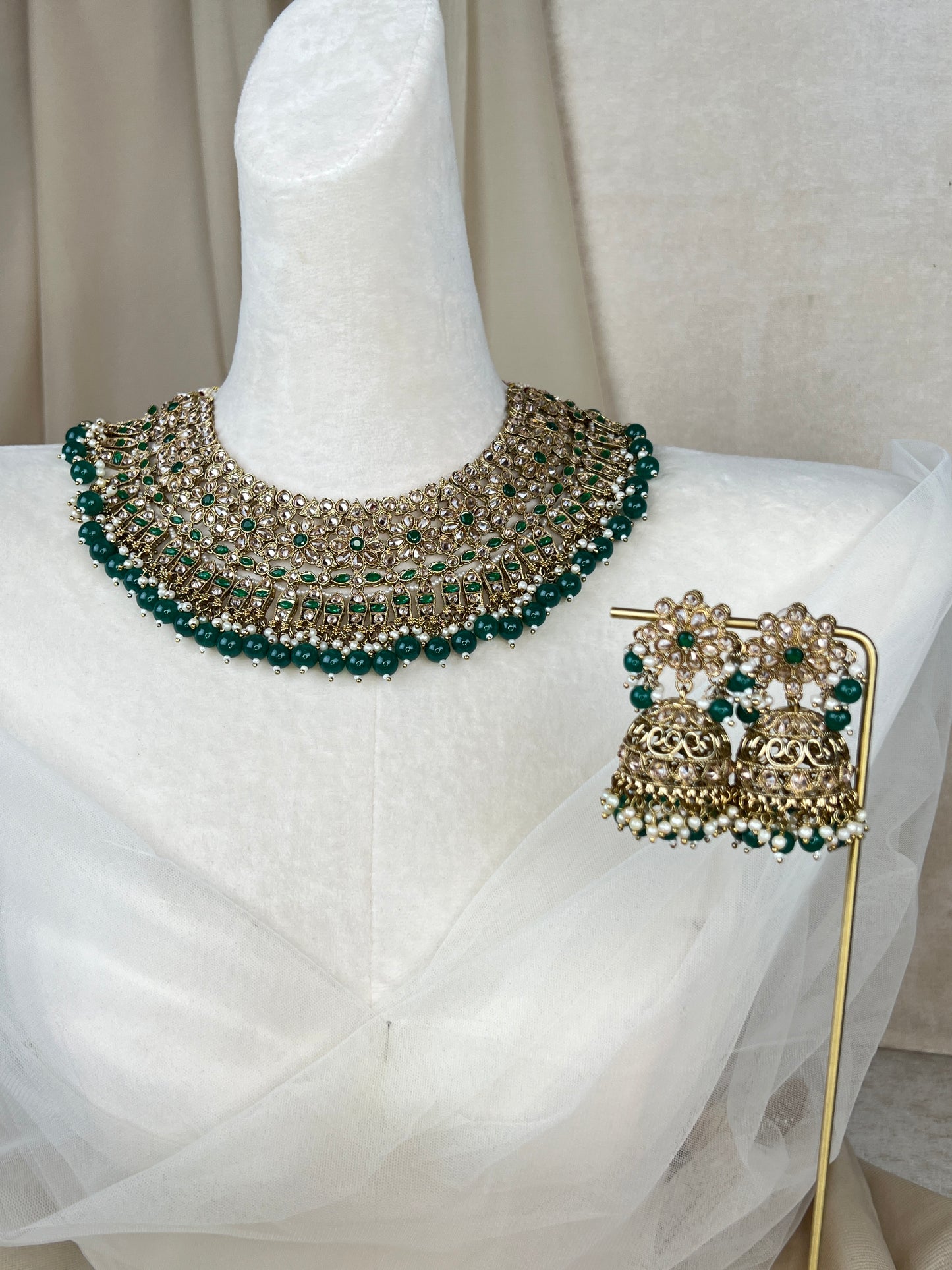 Pakistani Style Polki Bib Necklace Set