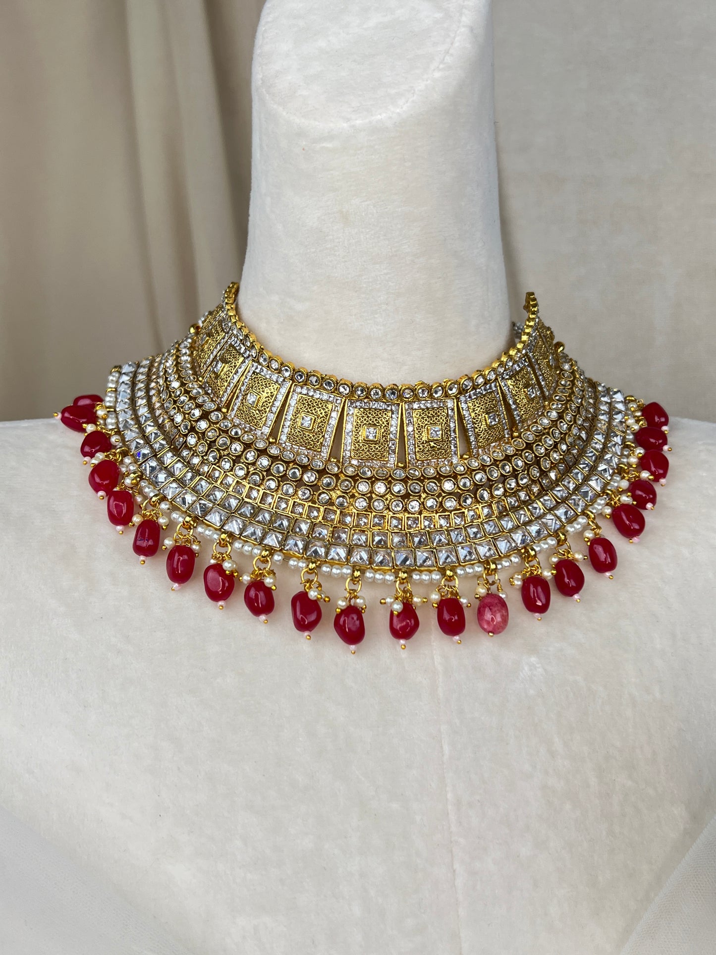 Semi Bridal Choker Set