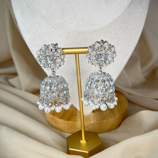 Silver Necklace Set w/Earrings & Tikka