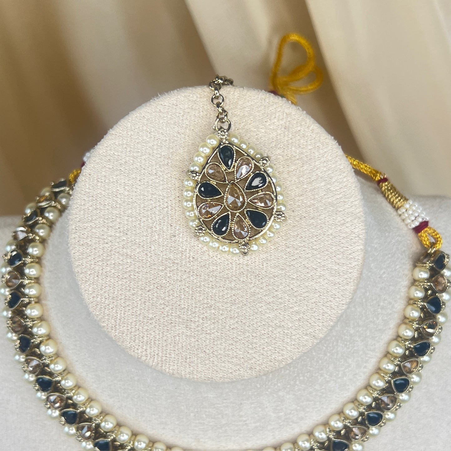 Dainty Necklace | Choker set w/Jhumka Earrings