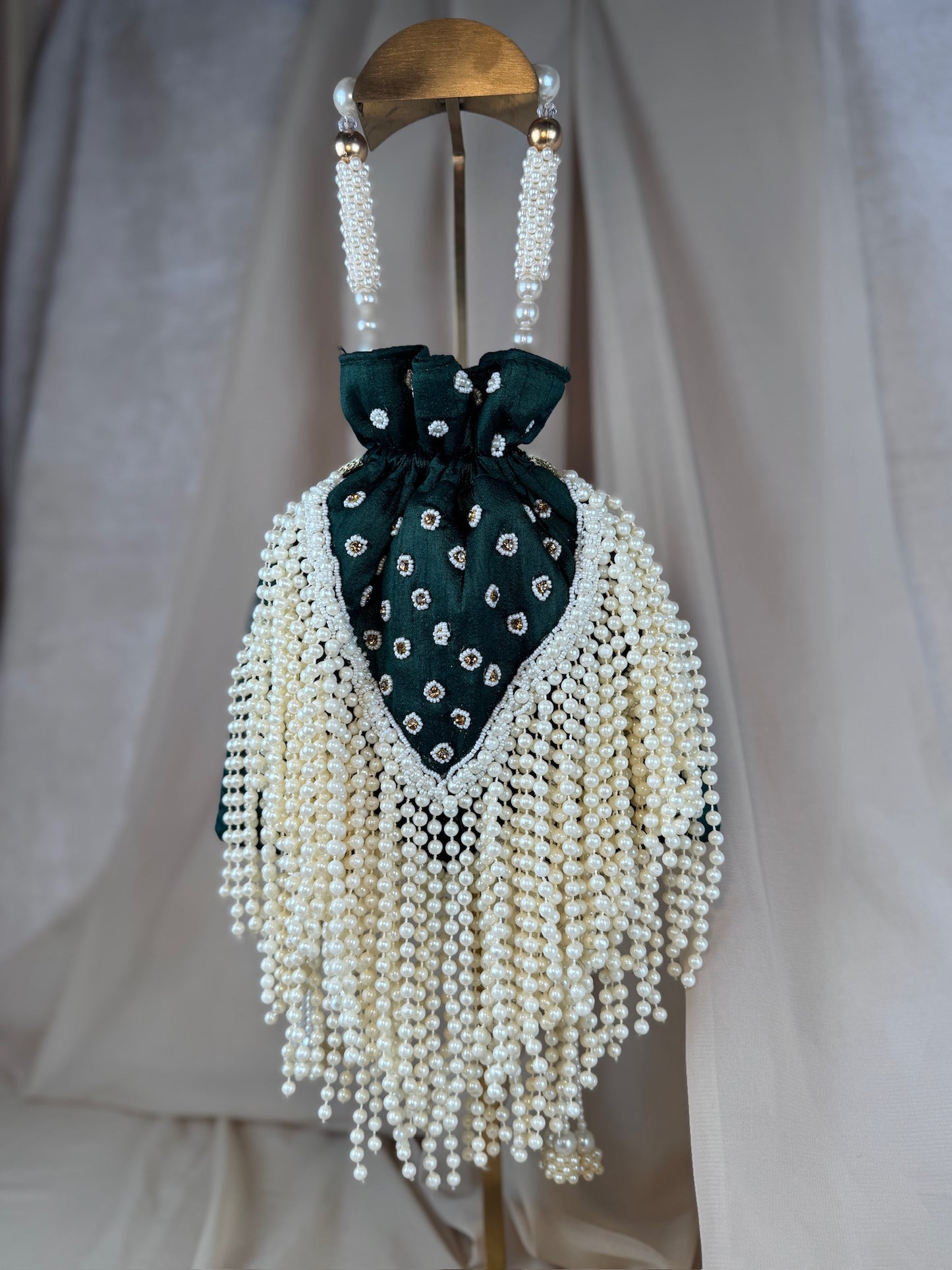 Oversized Hanging Pearl Polti | Purse