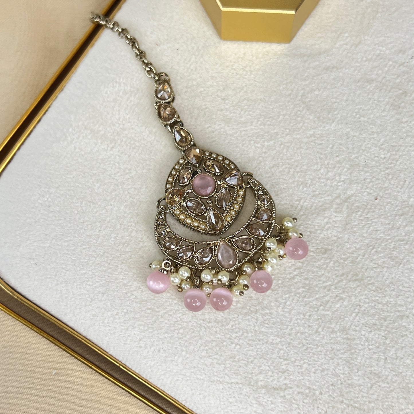 Large Semi Bridal Choker Set