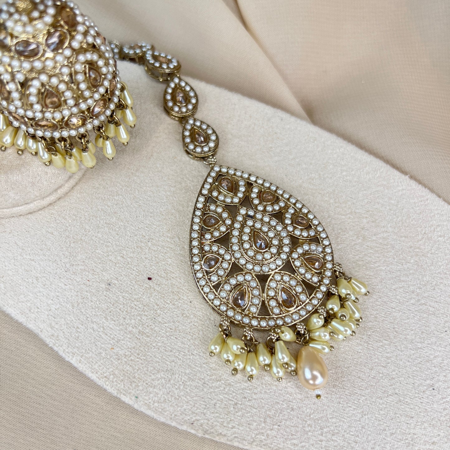 Nauratan Oversized Tikka & Jhumka Earring set