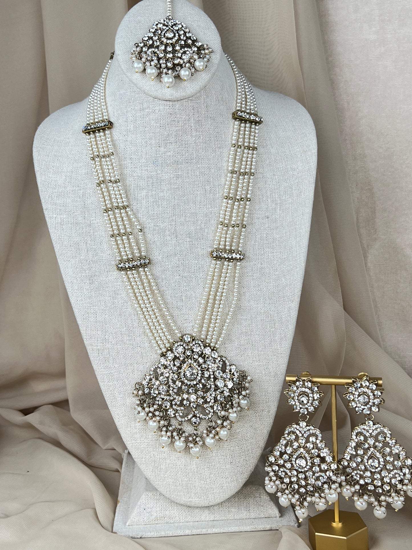 Gold Stone Long Haar Necklace Set