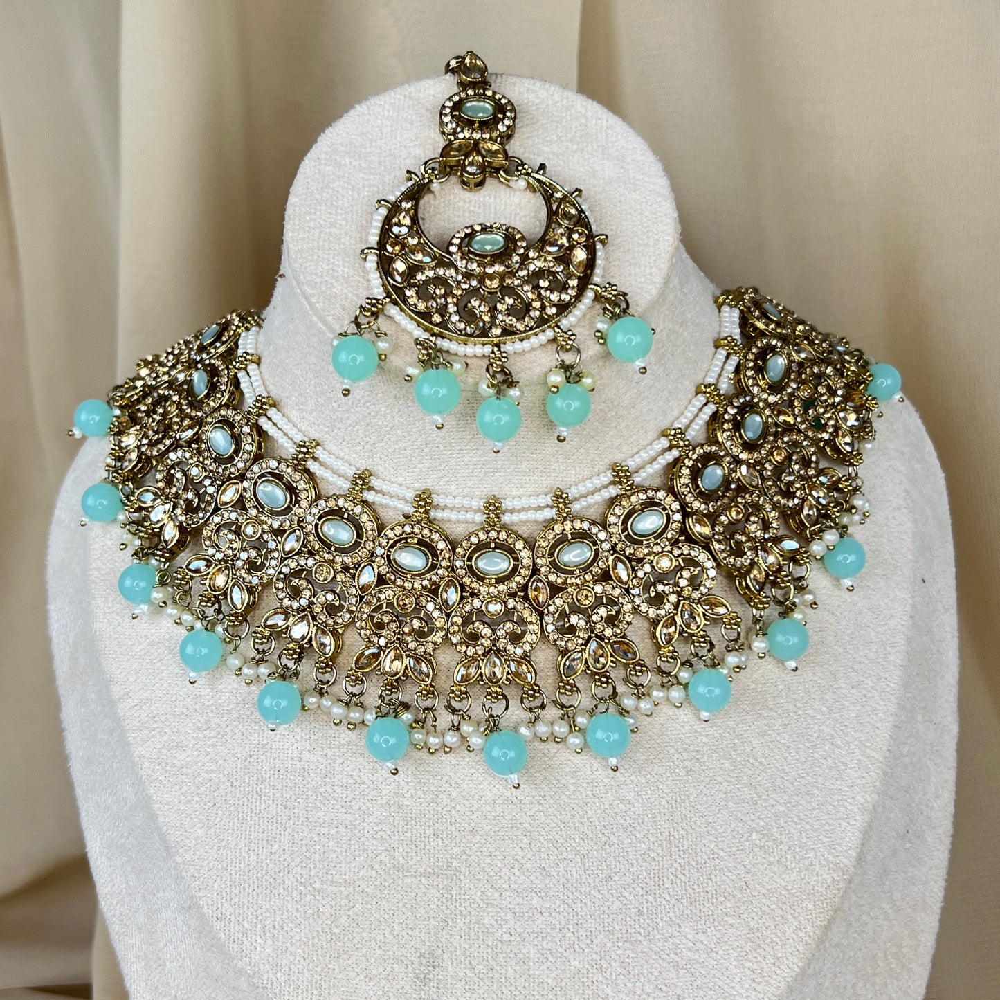 Gold Necklace Set