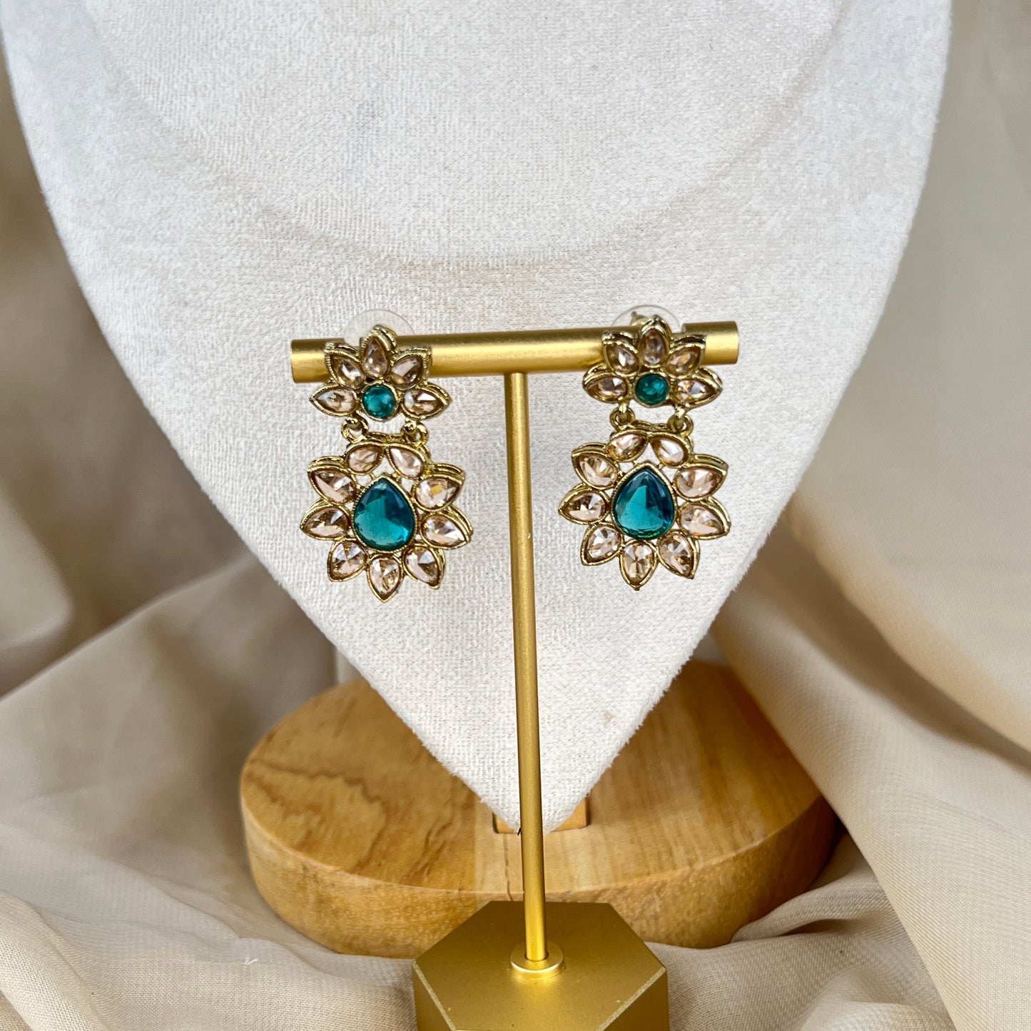 Flower Polki Necklace Set