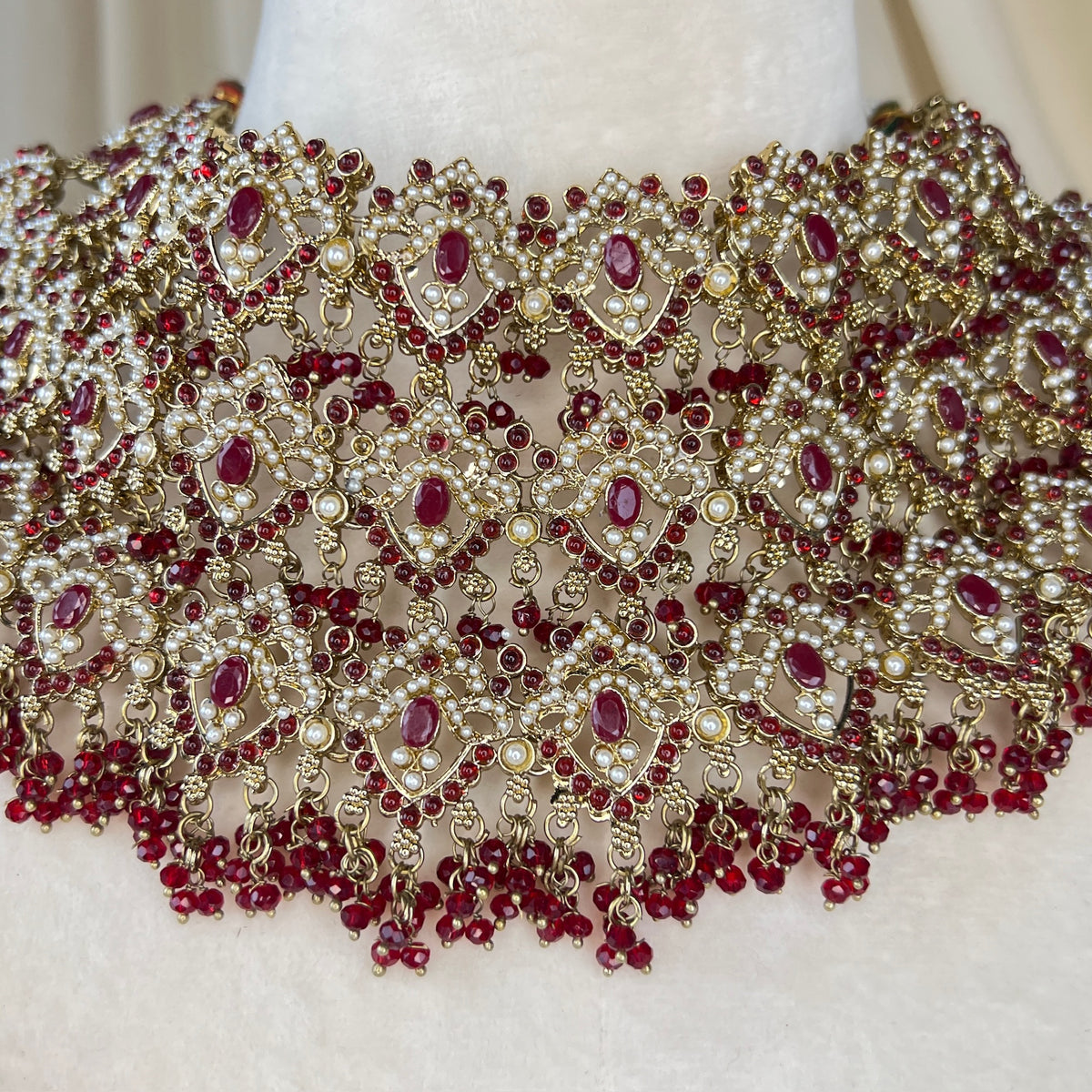 Large Bib/Choker Style Semi Bridal w/Jhoomar