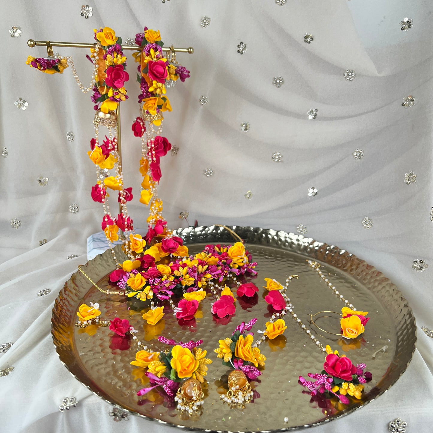 Floral | Faux Flower Choker set w/ and Bangle Kaleera