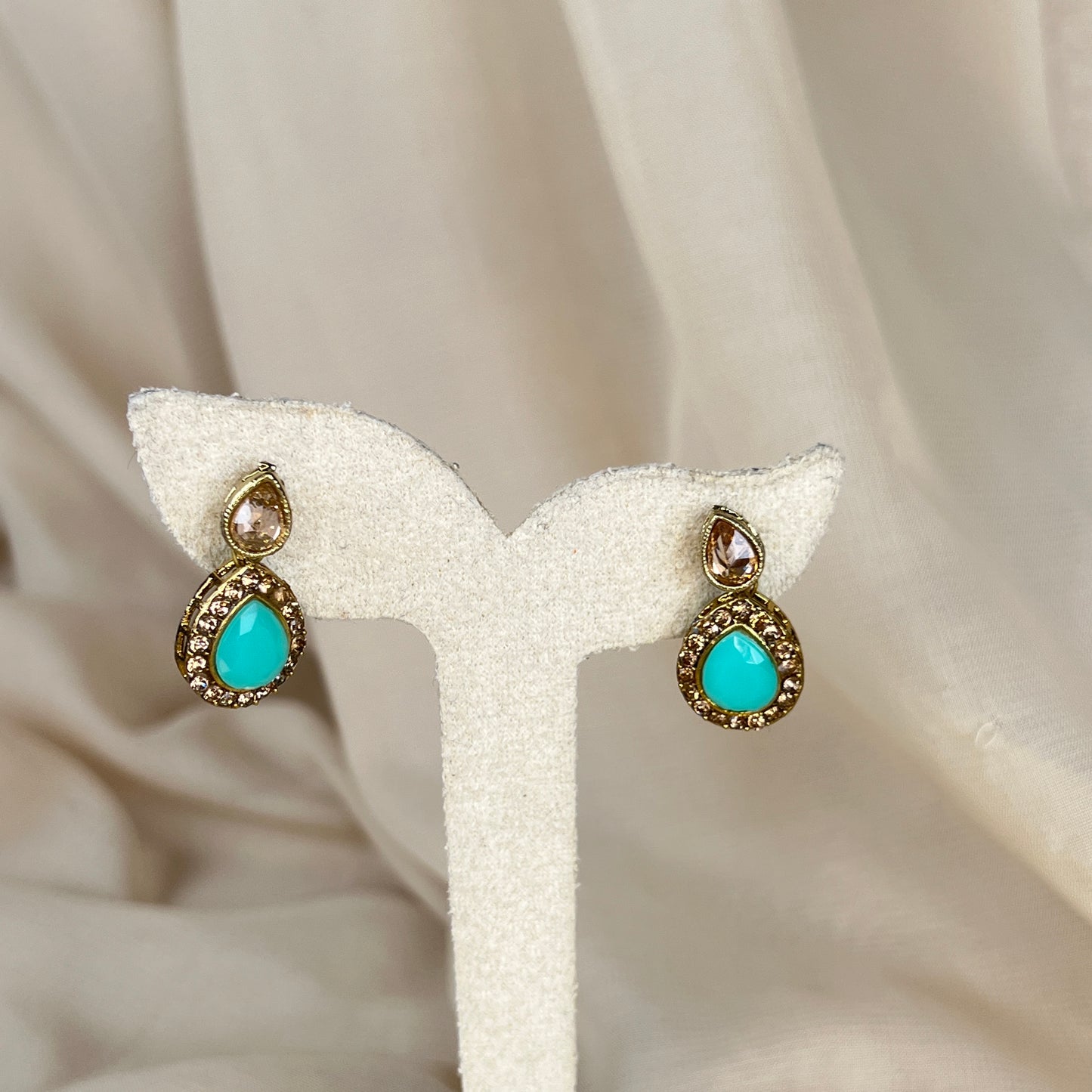 Small Dainty Earring and Tikka set