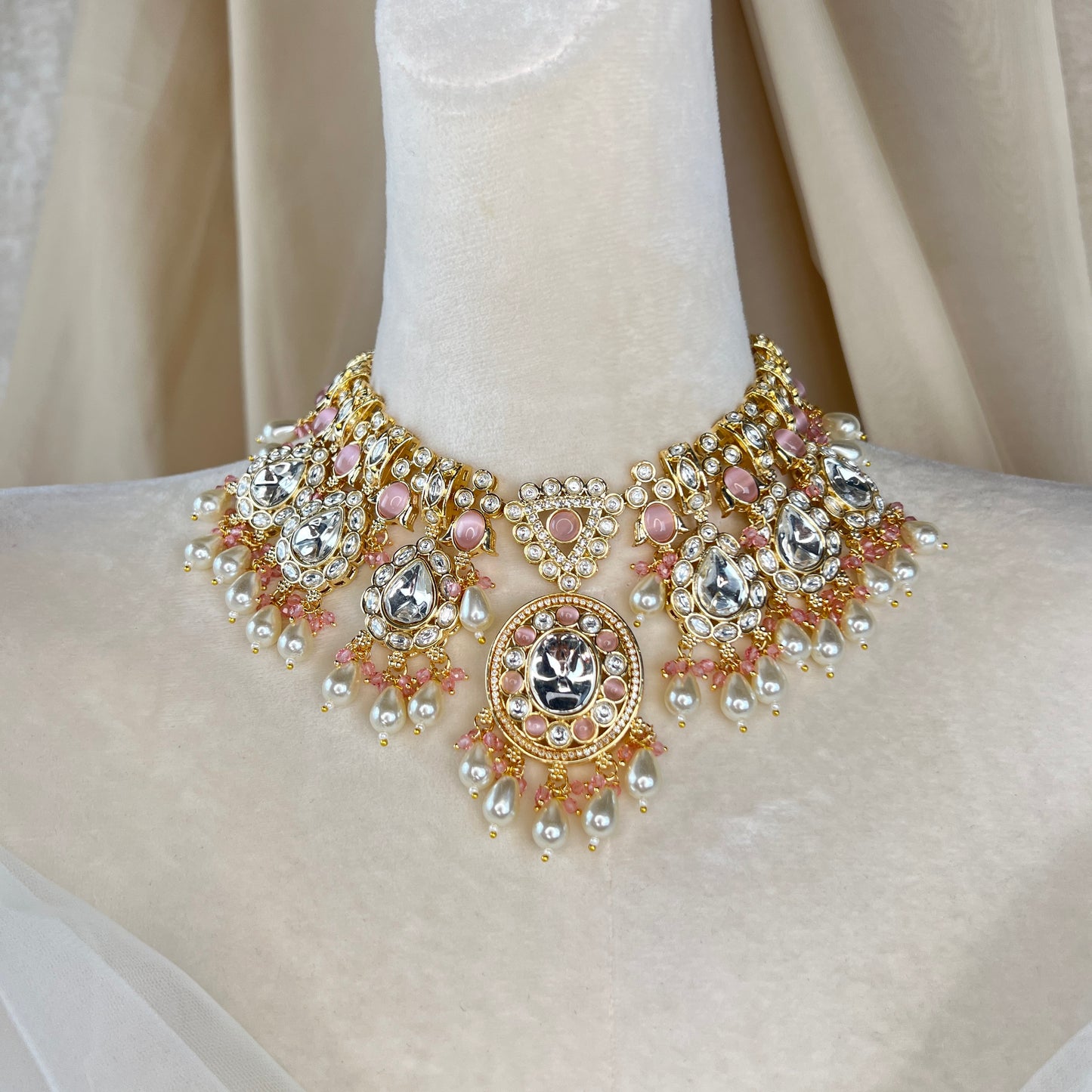 Victorian White Gold Kundan Semi Bridal Set