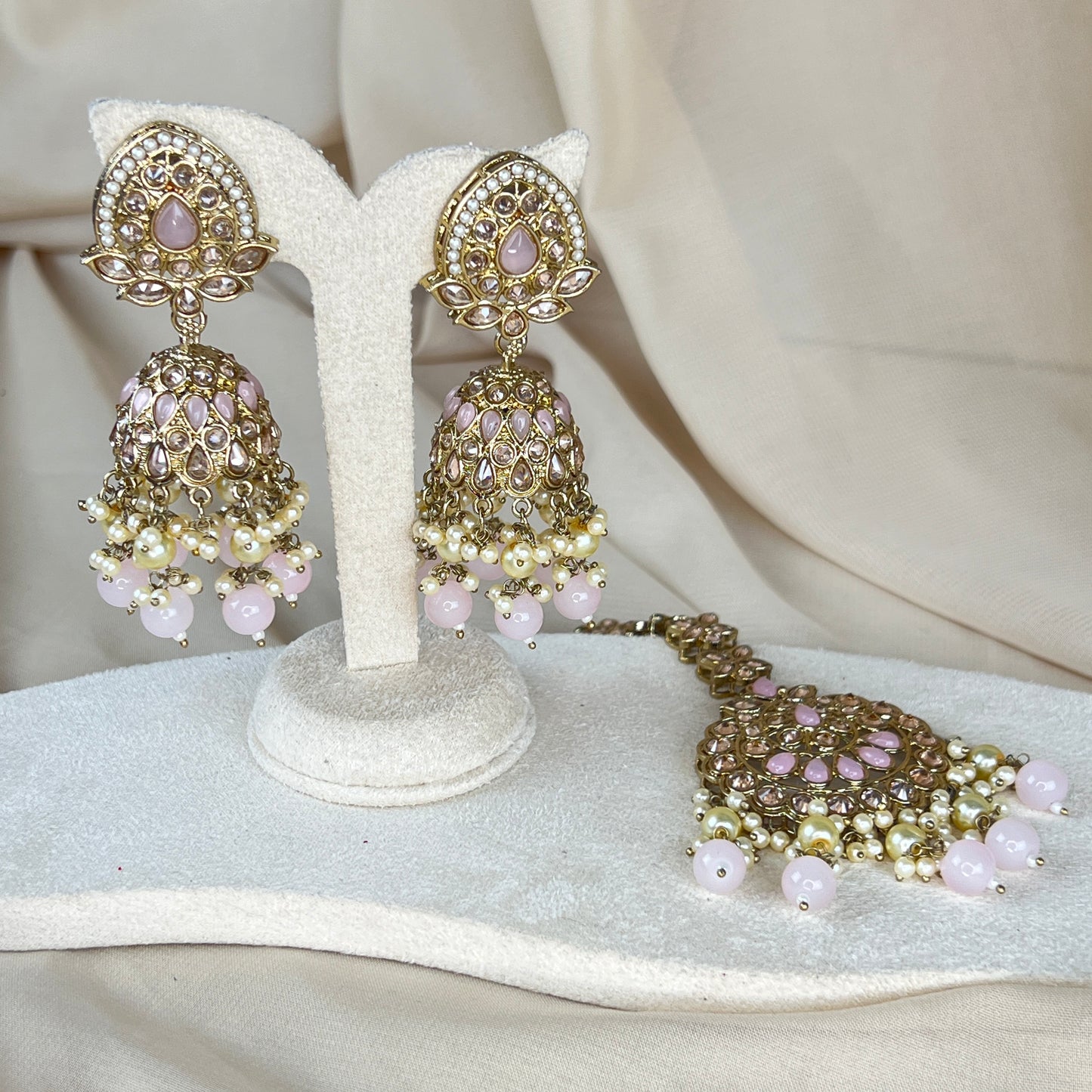Jumka Earring with Oversized Tikka Set