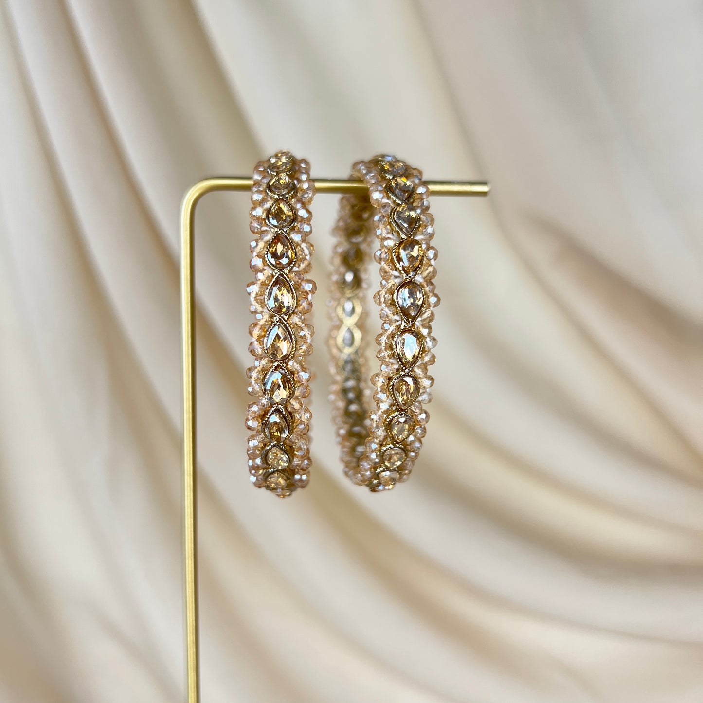 Pearl Bangle Pair