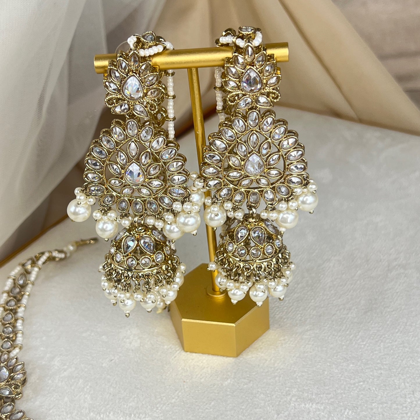 Large Semi Bridal Choker Bib Set