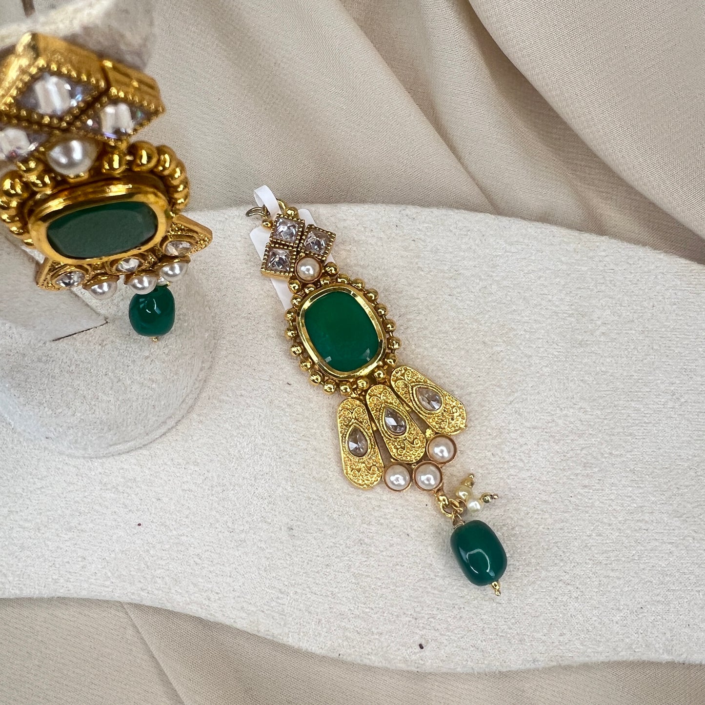 Kundan Earring and Tikka Set