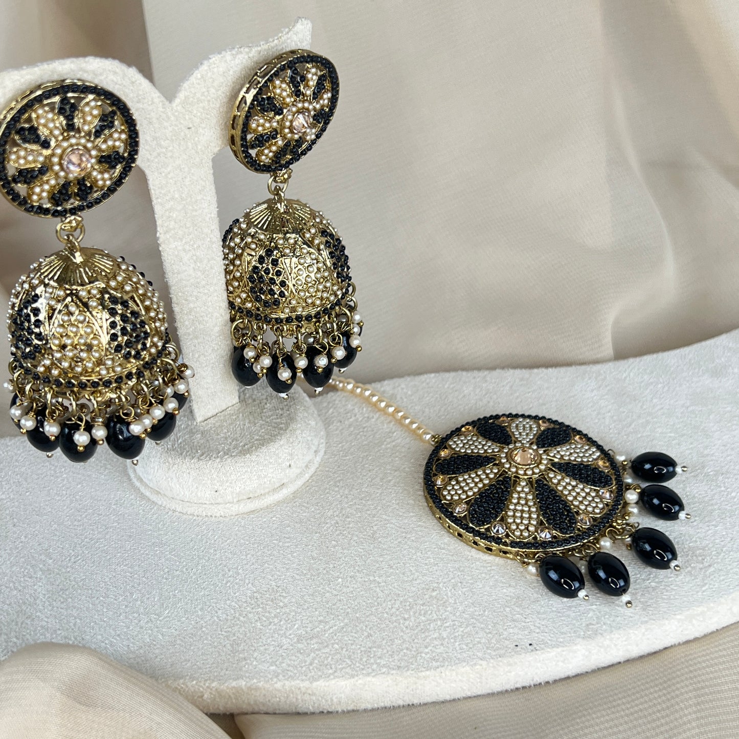 Nauratan Jhumka Oversized Earring and Tikka Set