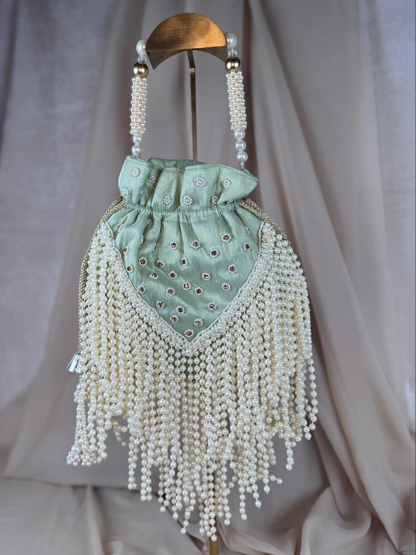 Oversized Hanging Pearl Polti | Purse