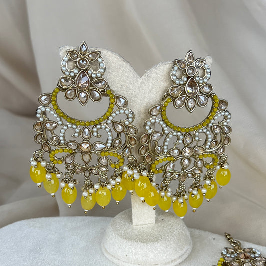 Nauratan Oversized Earring and Tikka Set