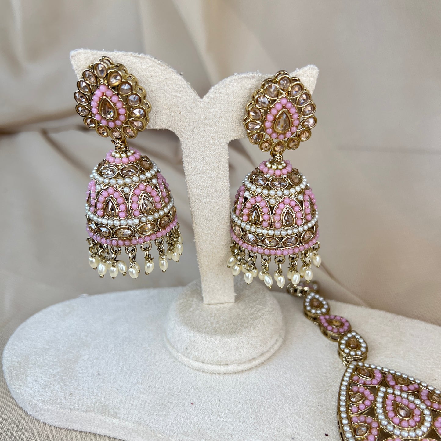 Nauratan Oversized Tikka & Jhumka Earring set