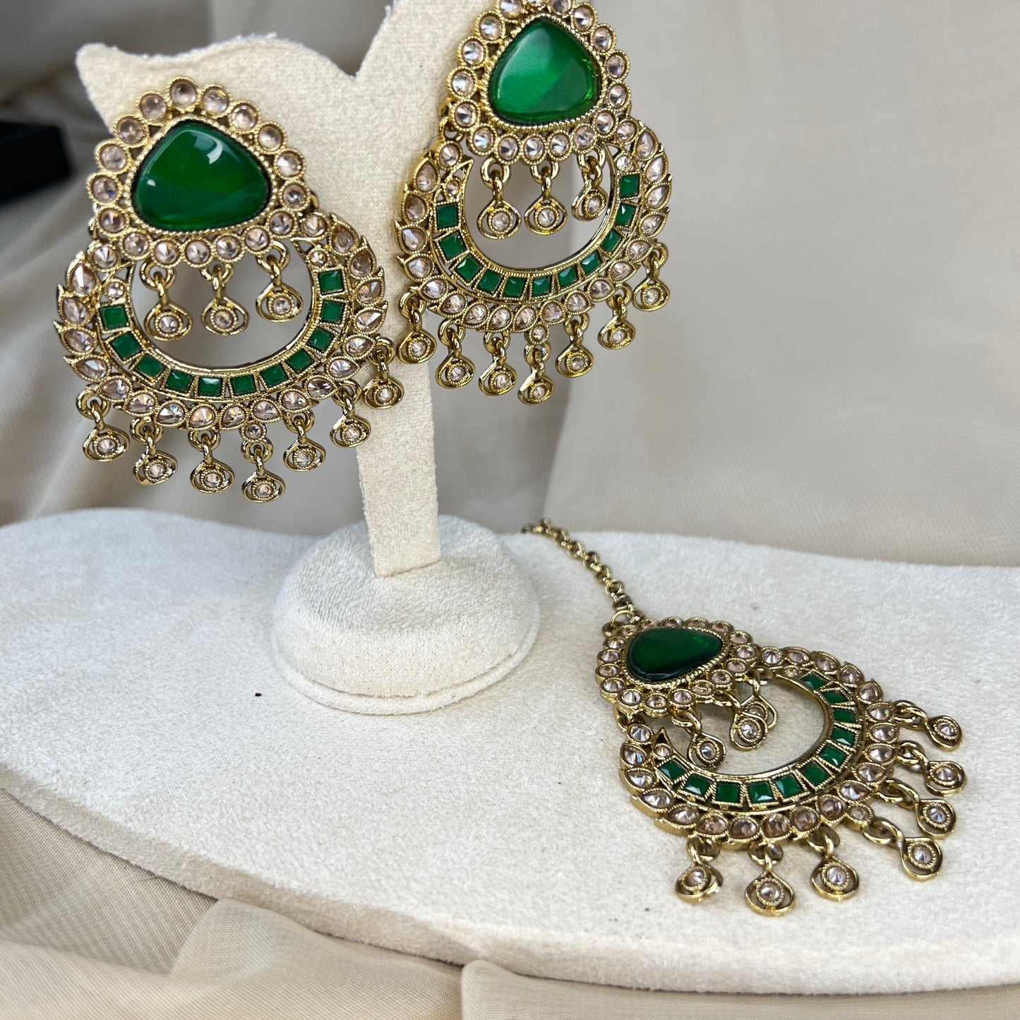 Oversized Earring and Tikka Set