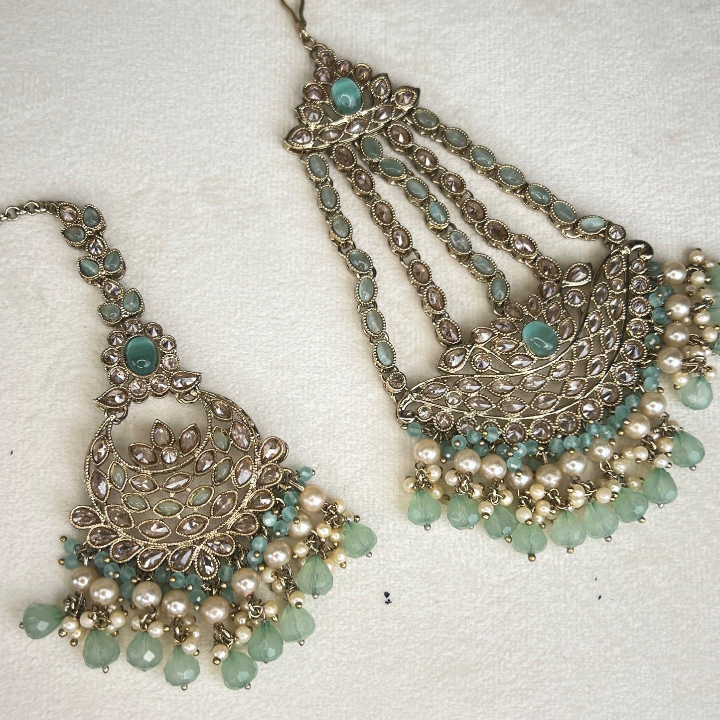 Large Bib Style Semi Bridal Set w/Jhoomar